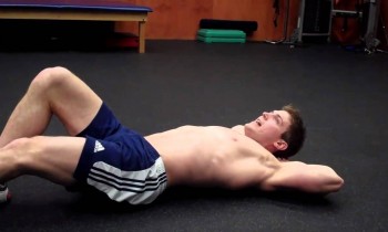 How To: Single Leg-Raise Crunch